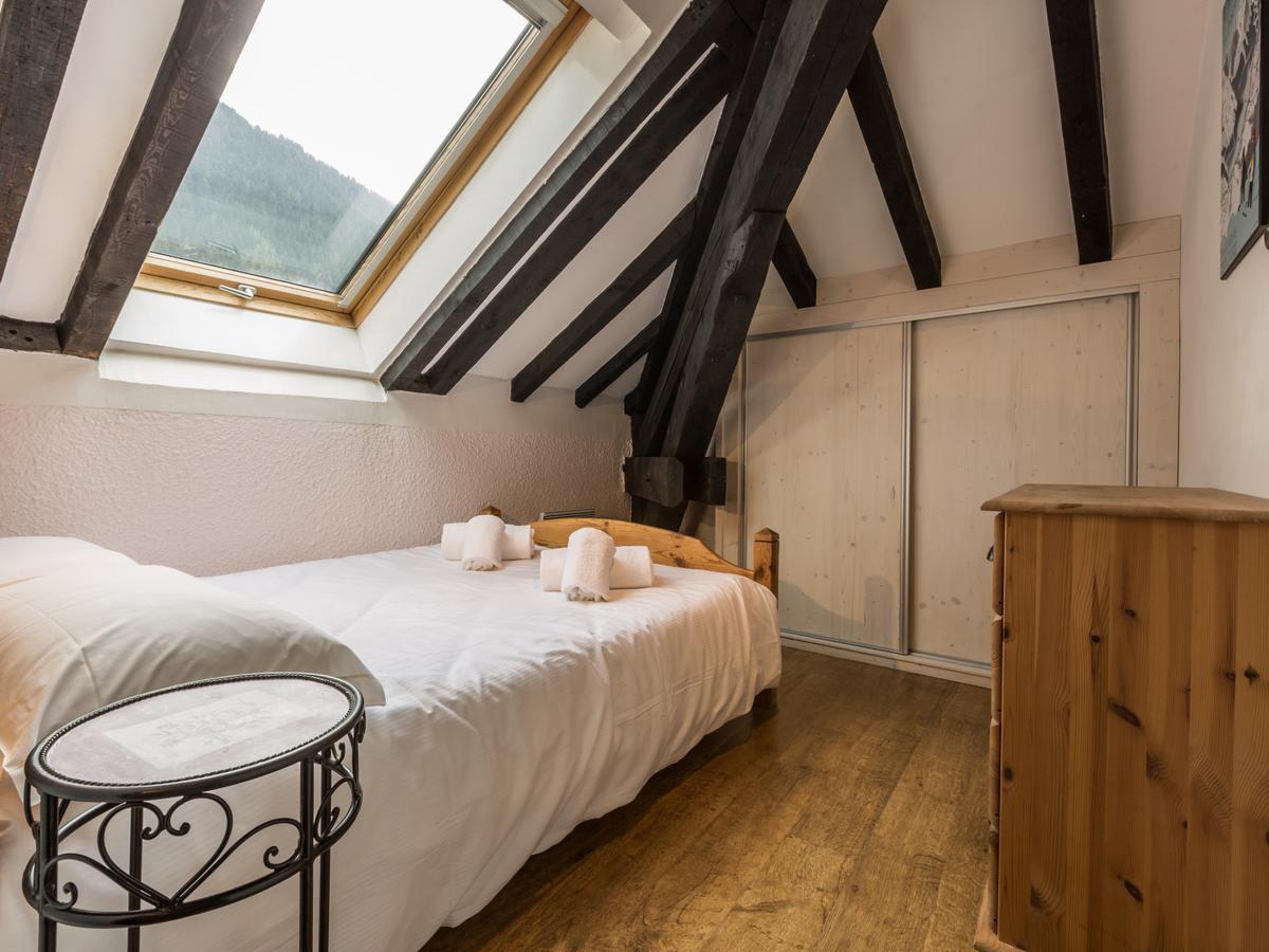 Top Floor Apartment Mansard - Central Chamonix Mont Blanc Haven חדר תמונה